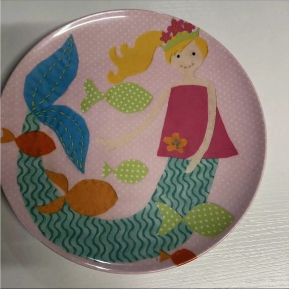 Pottery Barn Kids Lot of 2 Melamine Pink Mermaid Plates Lunch Dinner - Picture 4 of 5